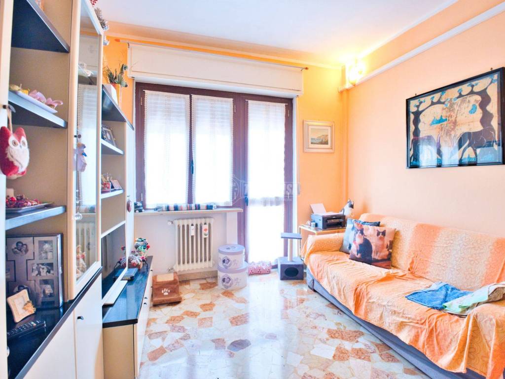 appartamento in vendita a Vercelli in zona Corso Prestinari