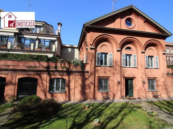 casa indipendente in vendita a Vercelli in zona Centro Città