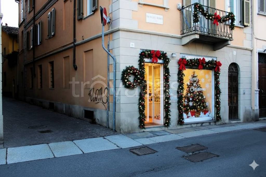 negozio in vendita a Vercelli