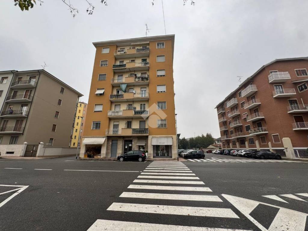 appartamento in vendita a Vercelli in zona Ospedale