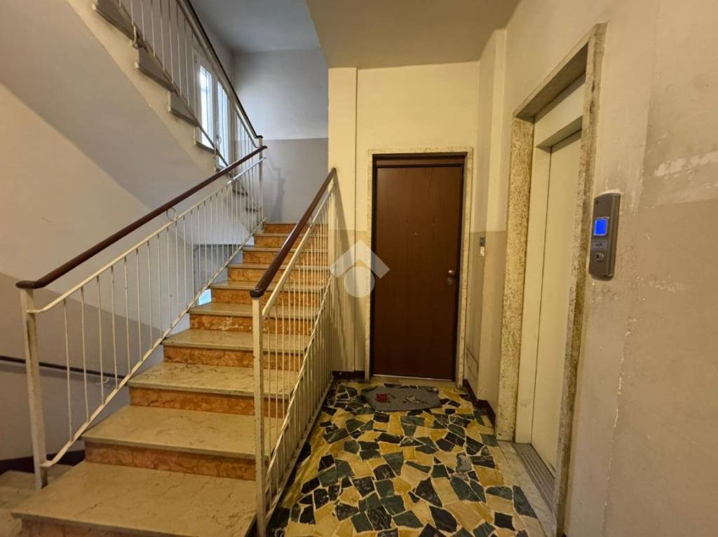 appartamento in vendita a Vercelli in zona Ospedale