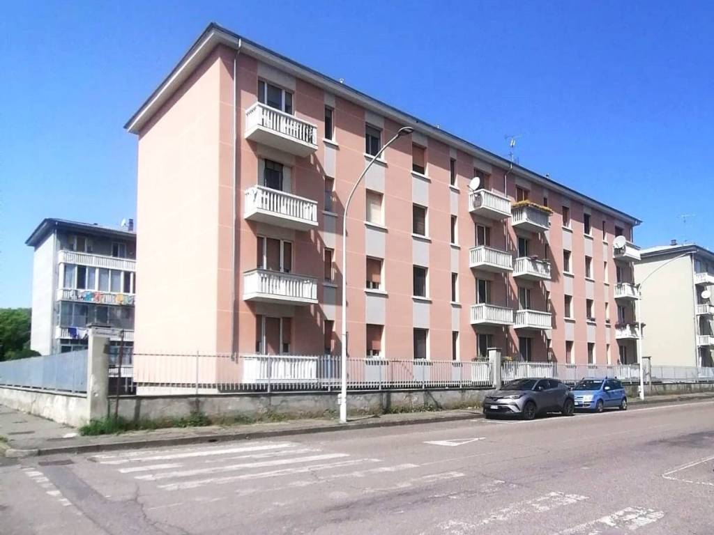 appartamento in vendita a Vercelli in zona Ospedale