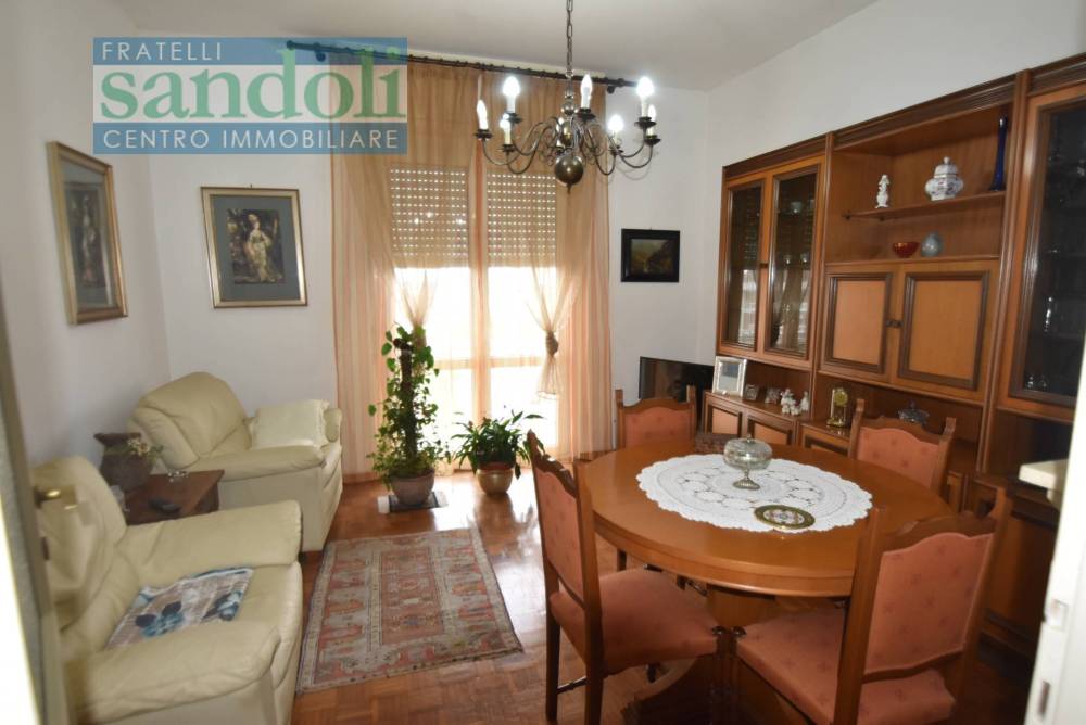 appartamento in vendita a Vercelli in zona Centro Città