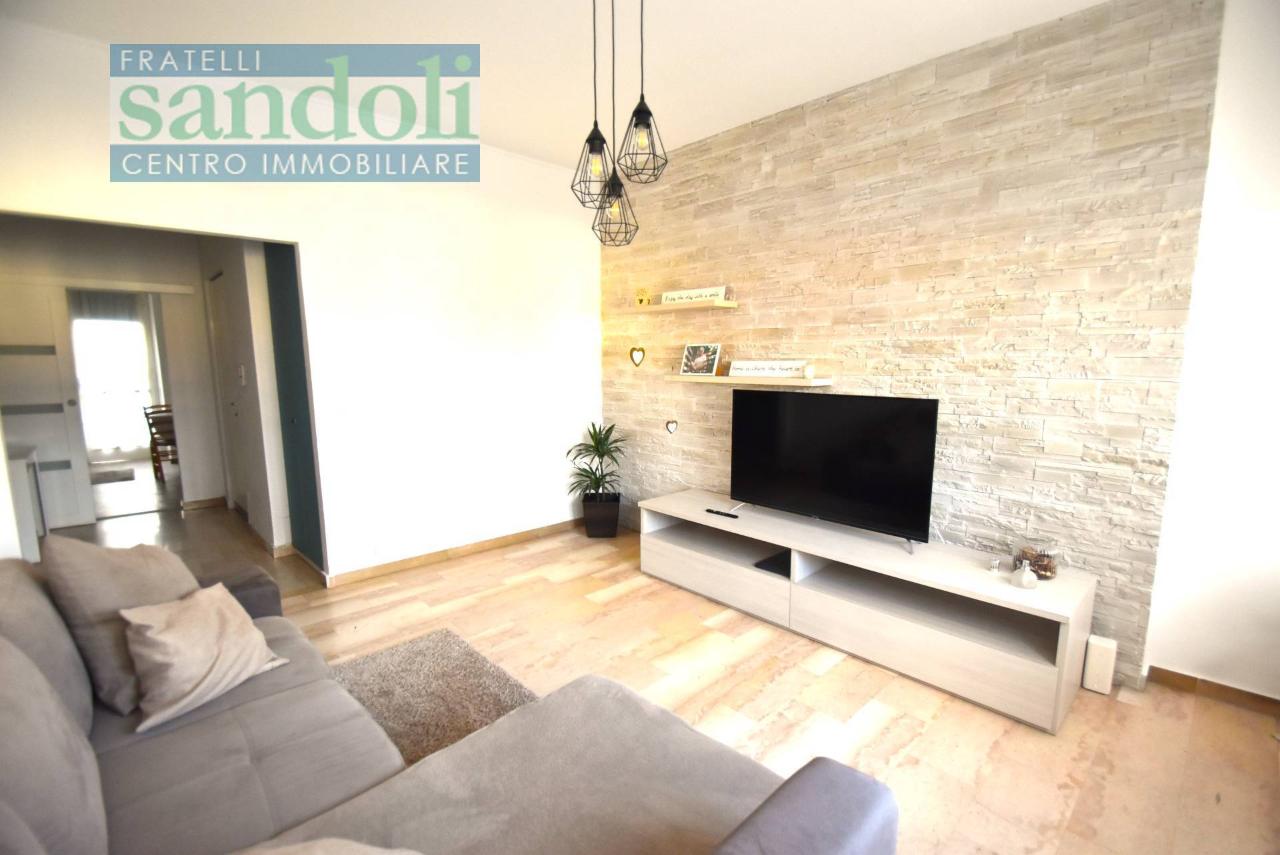 appartamento in vendita a Vercelli in zona Centro Città