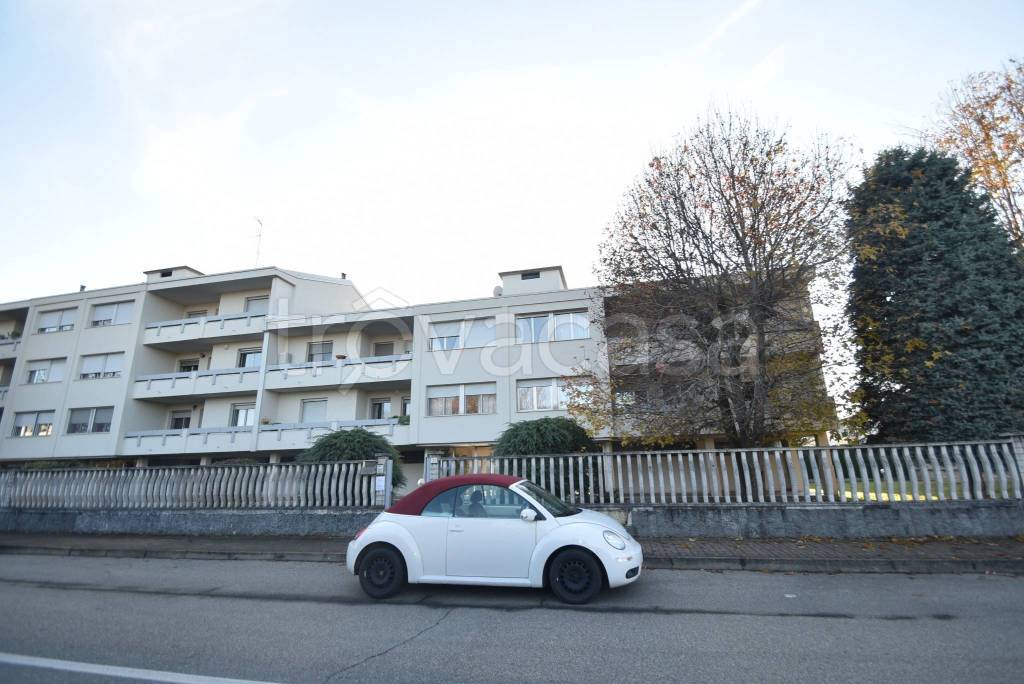 appartamento in vendita a Vercelli in zona Porta Torino