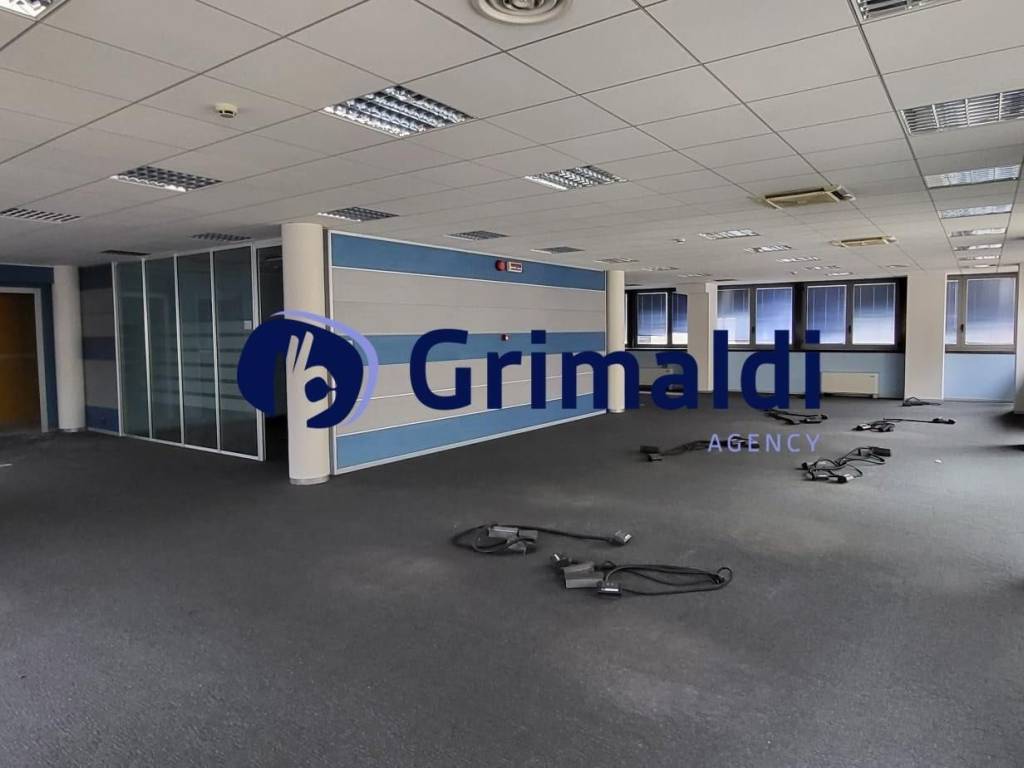 ufficio in vendita a Vercelli in zona Centro Città