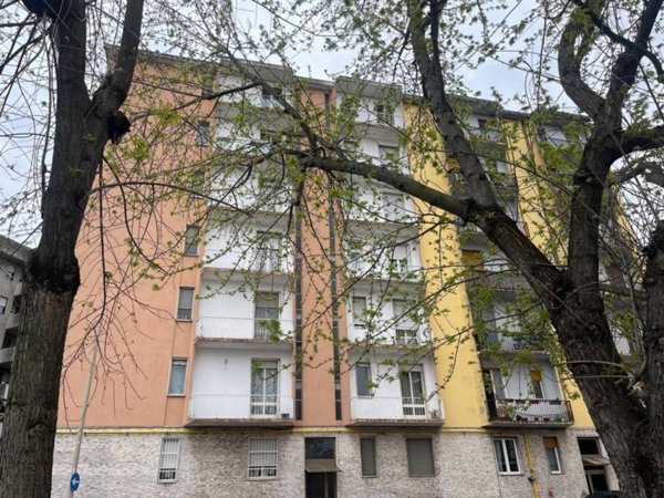 appartamento in vendita a Vercelli in zona Ospedale