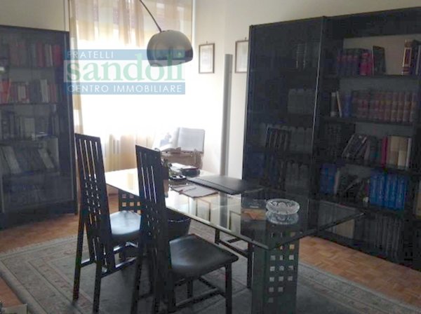 appartamento in vendita a Vercelli in zona Centro Città