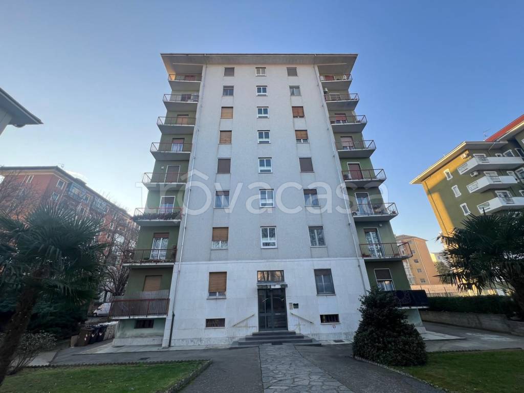 appartamento in vendita a Vercelli in zona Ospedale