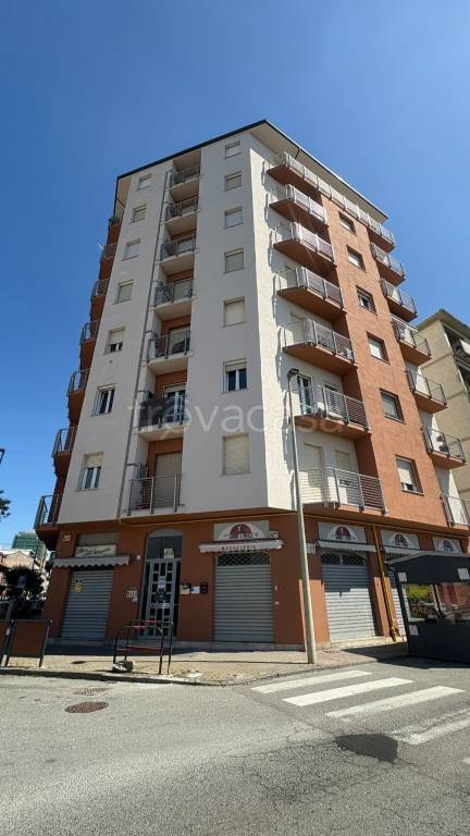 appartamento in vendita a Vercelli in zona Centro Città