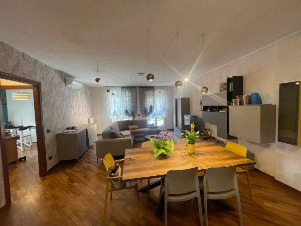 appartamento in vendita a Vercelli