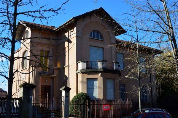 casa indipendente in vendita a Vercelli