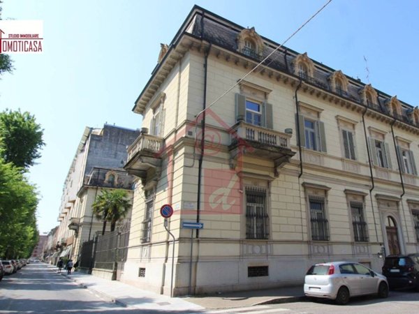 appartamento in vendita a Vercelli in zona Centro Città