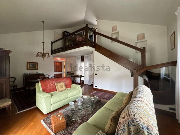 casa indipendente in vendita a Vercelli in zona Centro Città