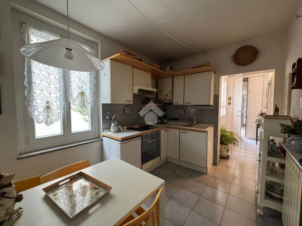 appartamento in vendita a Vercelli in zona Centro Città