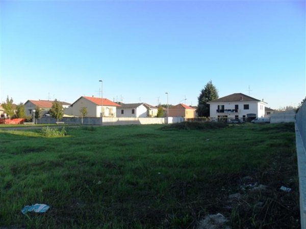 terreno edificabile in vendita a Vercelli