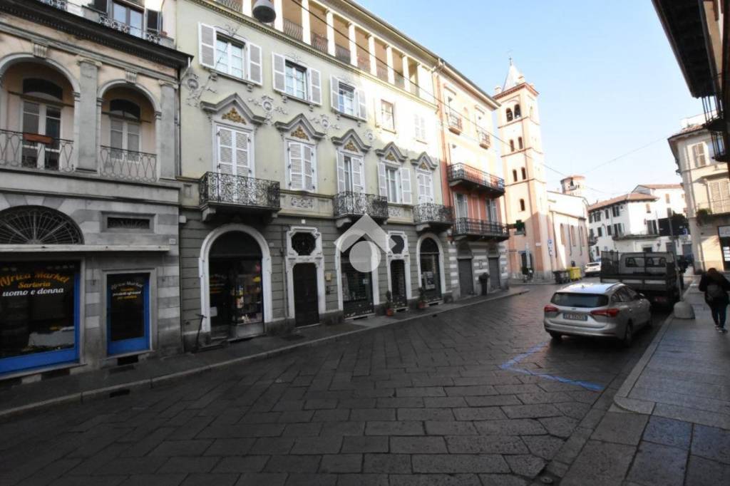 appartamento in vendita a Vercelli in zona Centro Città
