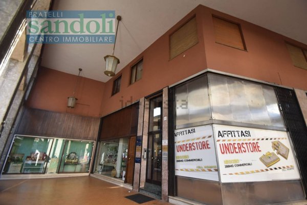 appartamento in vendita a Vercelli in zona Centro Città