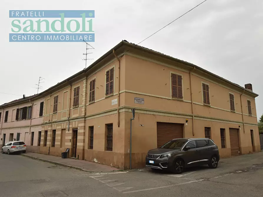 casa indipendente in vendita a Vercelli in zona Centro Città