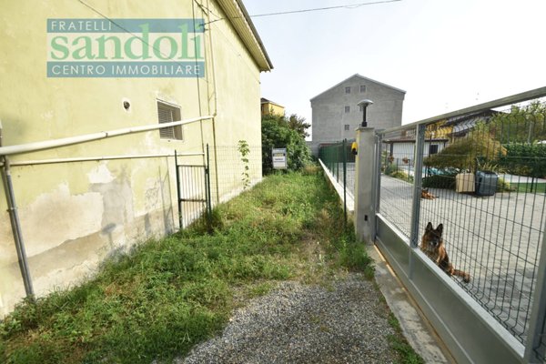 terreno edificabile in vendita a Vercelli in zona Cappuccini