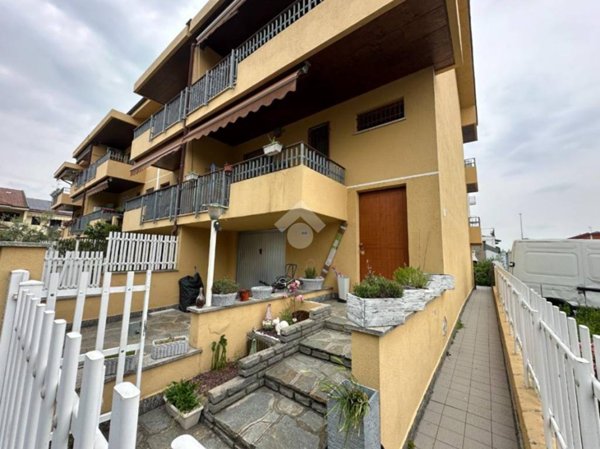 casa indipendente in vendita a Vercelli in zona Centro Città