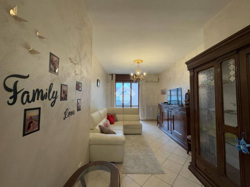 appartamento in vendita a Vercelli in zona Centro Città
