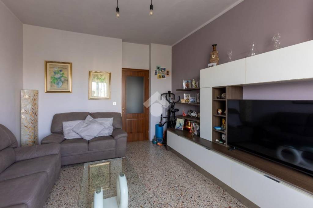 appartamento in vendita a Vercelli in zona Centro Città