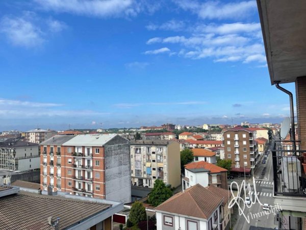 appartamento in vendita a Vercelli in zona Centro Città