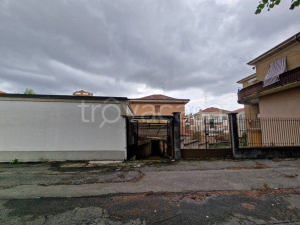 casa indipendente in vendita a Vercelli