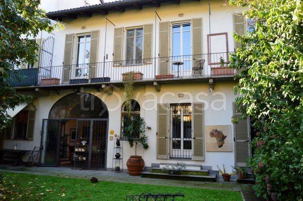 casa indipendente in vendita a Vercelli