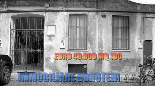 appartamento in vendita a Vercelli in zona Centro Città