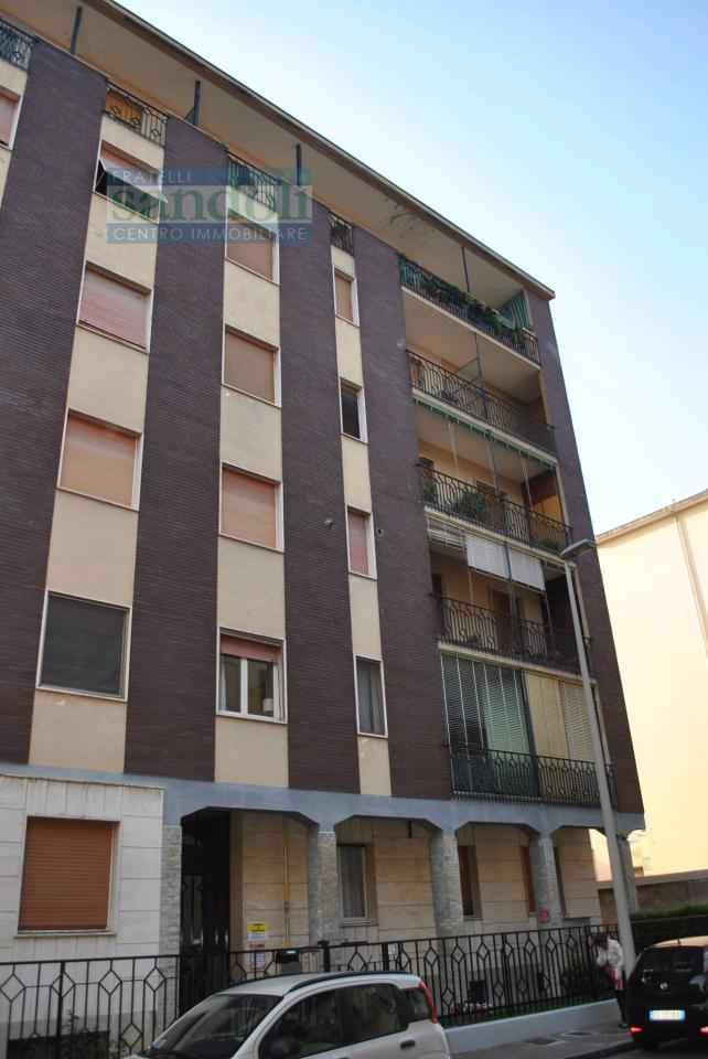 appartamento in vendita a Vercelli in zona Centro Città