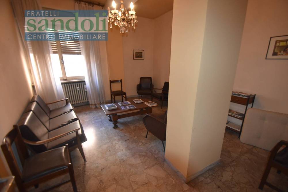 appartamento in vendita a Vercelli in zona Centro Città
