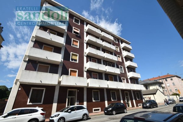 appartamento in vendita a Vercelli in zona Via Massaua