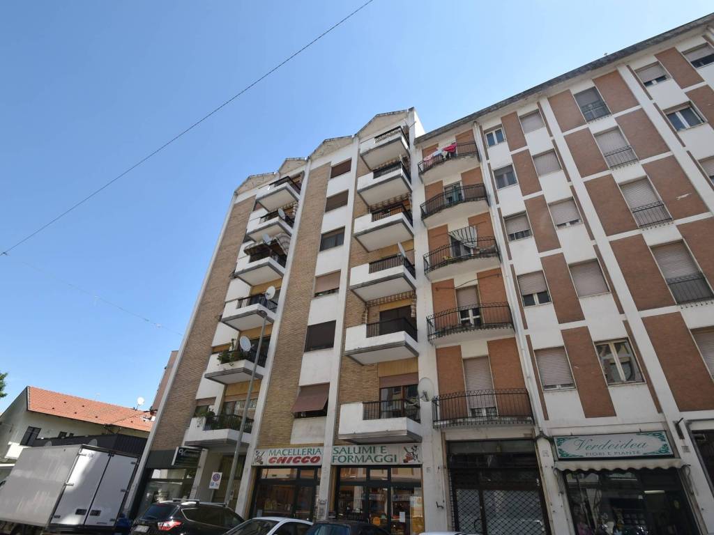 appartamento in vendita a Vercelli in zona Centro Città