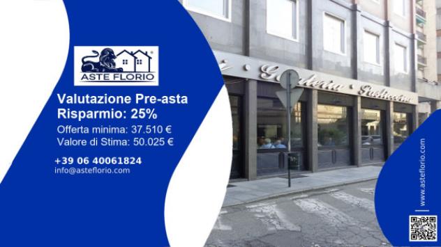 negozio in vendita a Vercelli in zona Centro Città