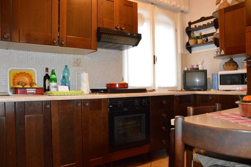 casa indipendente in vendita a Vercelli