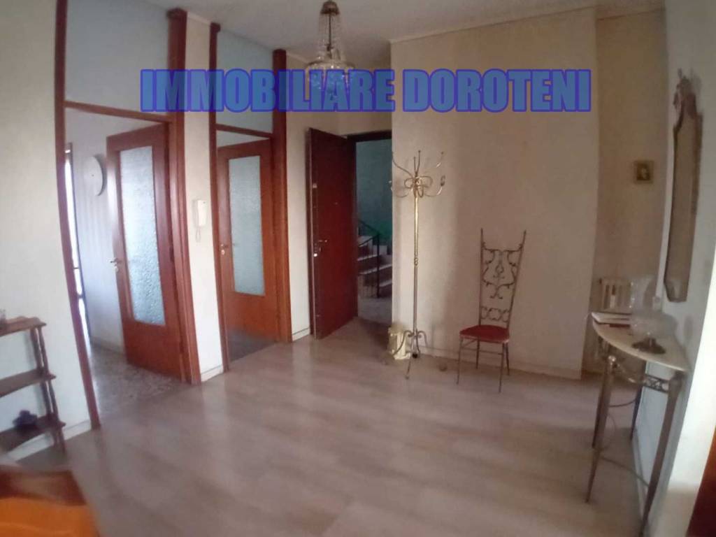 appartamento in vendita a Vercelli in zona Ospedale