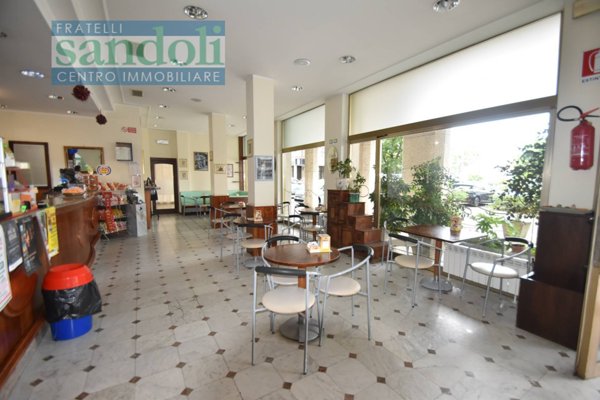 negozio in vendita a Vercelli in zona Centro Città