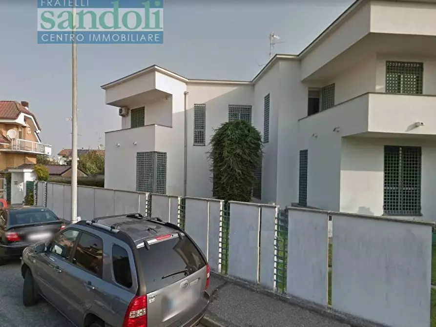 casa indipendente in vendita a Vercelli