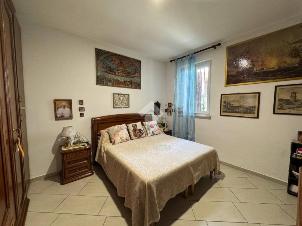 casa indipendente in vendita a Vercelli in zona Cappuccini