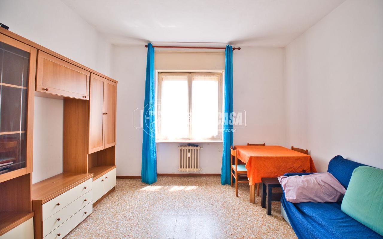 appartamento in vendita a Vercelli in zona Ospedale