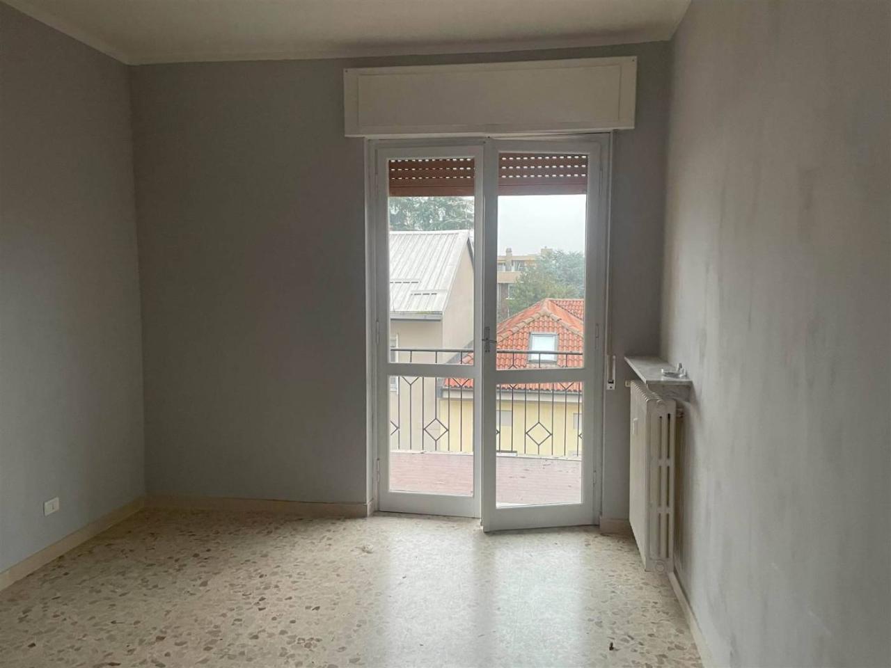 appartamento in vendita a Vercelli in zona Ospedale