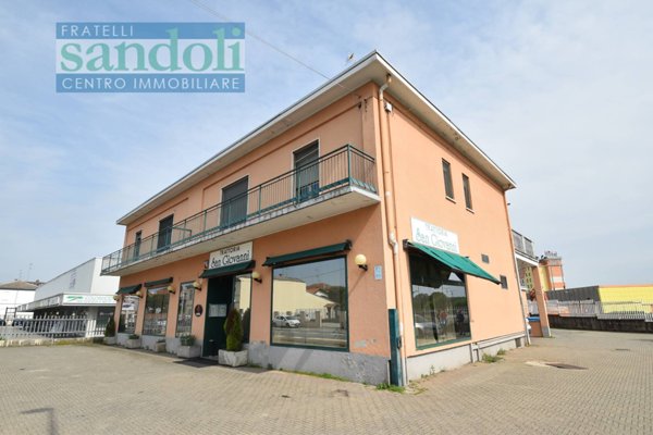casa indipendente in vendita a Vercelli in zona Via Trino