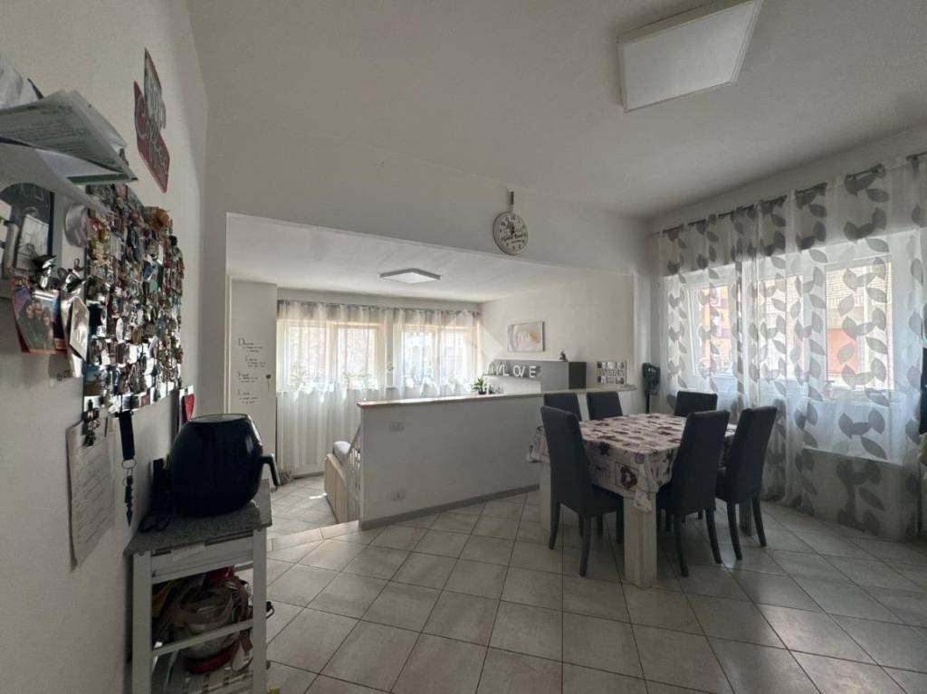 appartamento in vendita a Vercelli in zona Centro Città