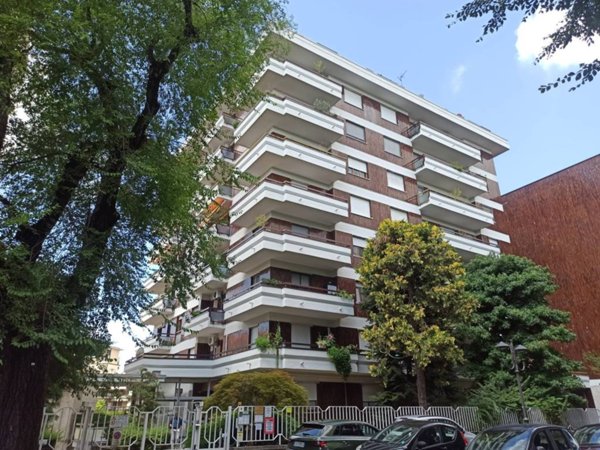 appartamento in vendita a Vercelli in zona Centro Città