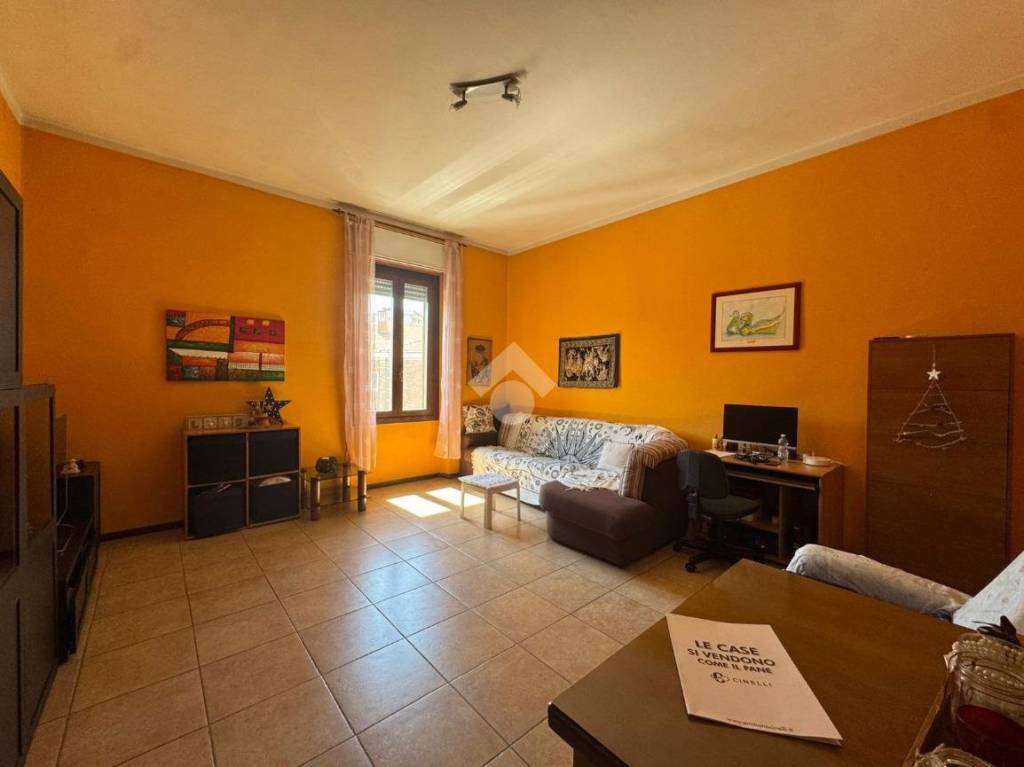 appartamento in vendita a Vercelli in zona Centro Città