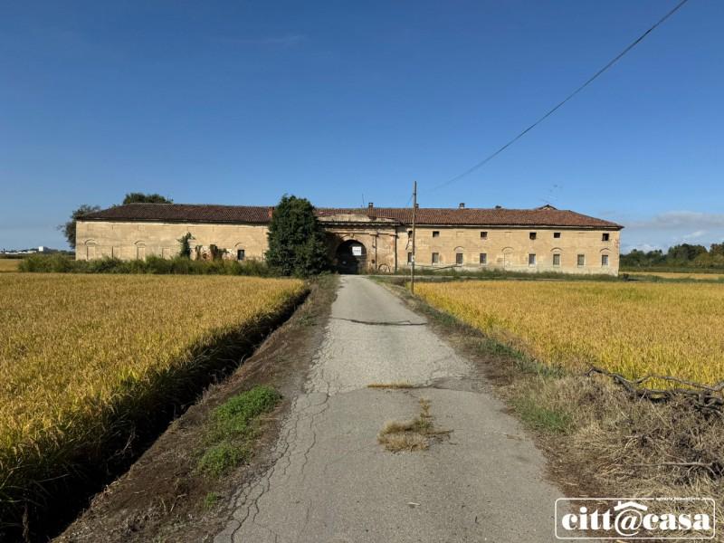 casale in vendita a Vercelli
