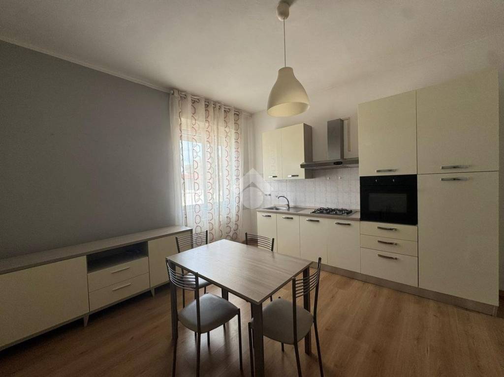 appartamento in vendita a Vercelli in zona Centro Città