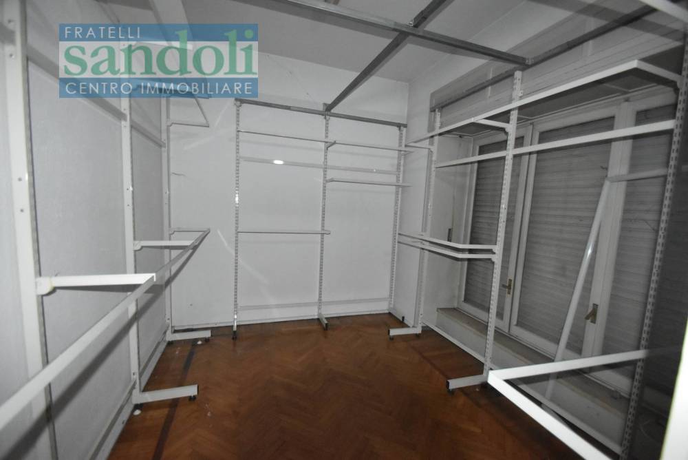 appartamento in vendita a Vercelli in zona Centro Città